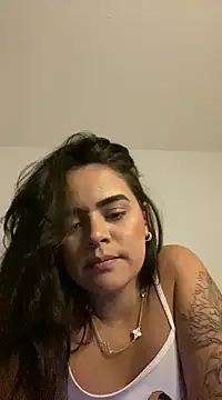 Snapshot of rebeccaareys chatting on February 21, 3:34 am rebeccaareys online show from February 21, 3:34 am