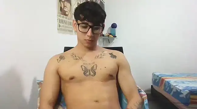 Snapshot of Dillom420 chatting on March 8, 5:07 am Dillom420 online show from March 8, 5:07 am