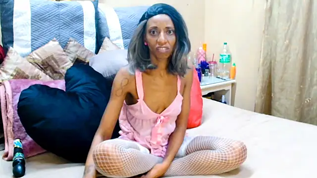 Snapshot of Nubiangiggles chatting on February 7, 10:30 pm Nubiangiggles online show from February 7, 10:30 pm