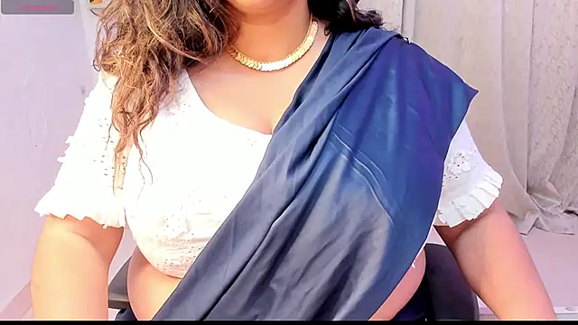 Gulabi Queen online show from September 28, 4:01 pm