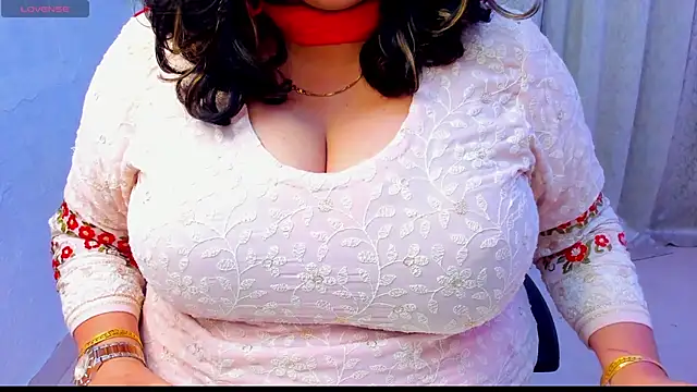 Gulabi Queen online show from December 19, 6:15 pm