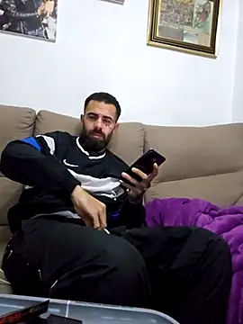 charlye inkkkk online show from December 3, 7:23 pm