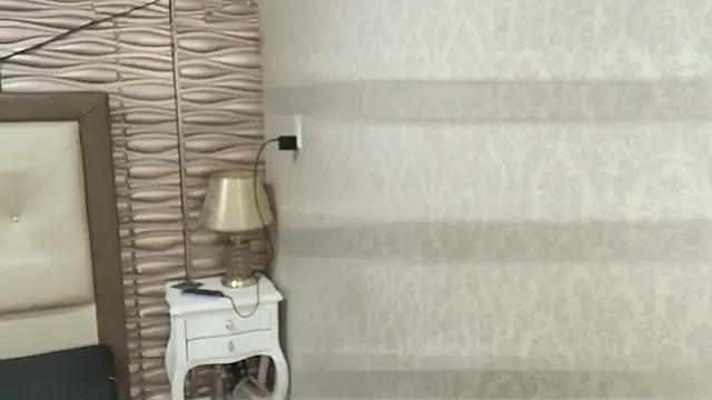 sofiaclauss online show from October 30, 10:10 pm