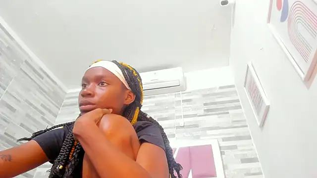 Snapshot of ebony_march chatting on March 4, 6:29 pm ebony march online show from March 4, 6:29 pm