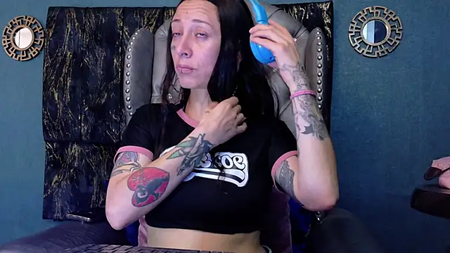LusstCruella online show from May 25, 12:44 pm