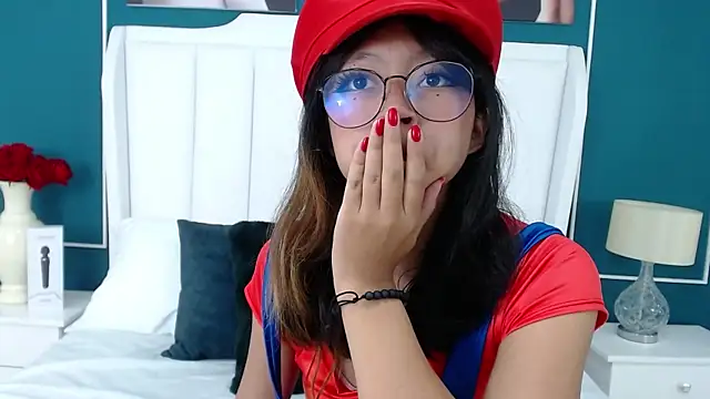 Snapshot of Yommi_Winx chatting on January 18, 9:55 pm Yommi Winx online show from January 18, 9:55 pm