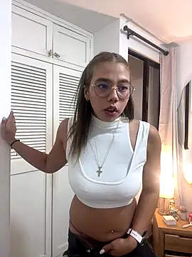 Martina Miiller online show from October 1, 4:18 am