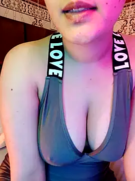 Snapshot of im_here- chatting on February 9, 6:26 pm im here- online show from February 9, 6:26 pm