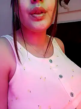 Snapshot of im_here- chatting on December 18, 6:25 pm im here- online show from December 18, 6:25 pm