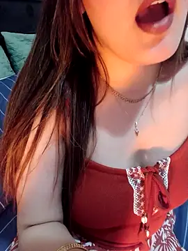im here- online show from May 15, 8:49 pm