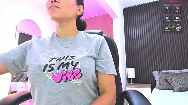 natasha  jackson online show from November 23, 12:38 pm