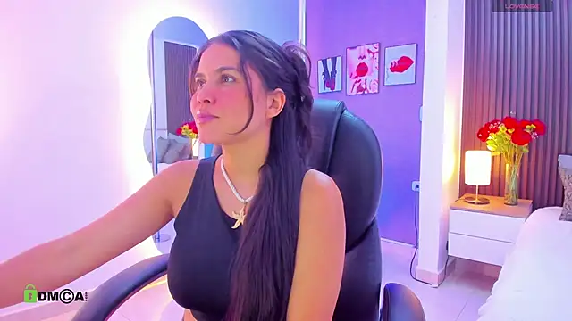 natasha  jackson online show from April 4, 8:39 pm