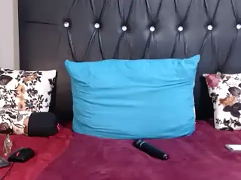 Snapshot of JennyFawX_ chatting on February 8, 11:45 pm JennyFawX online show from February 8, 11:45 pm