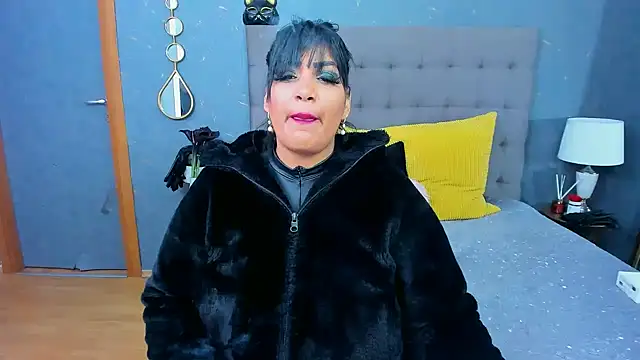 AmyCubes online show from January 8, 10:27 pm