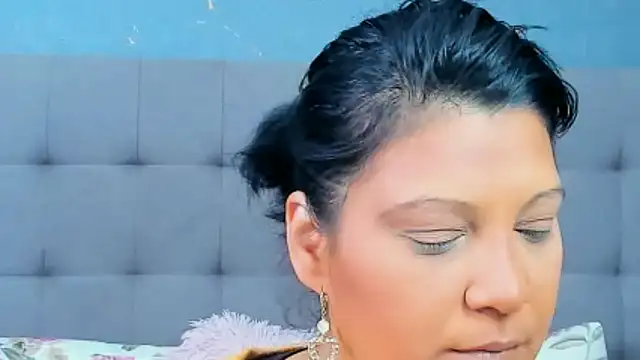 AmyCubes online show from January 12, 4:21 am