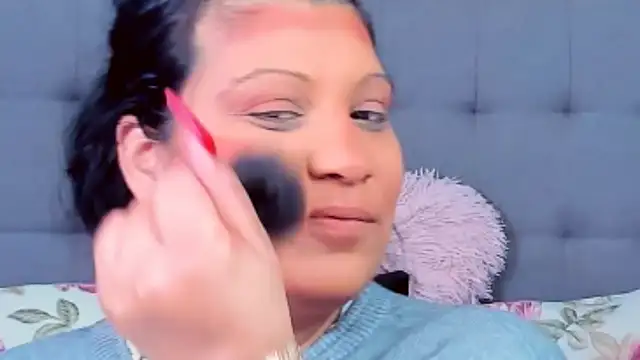 AmyCubes online show from February 16, 7:38 pm