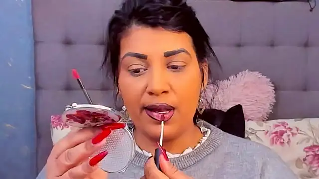 AmyCubes online show from February 20, 8:36 pm