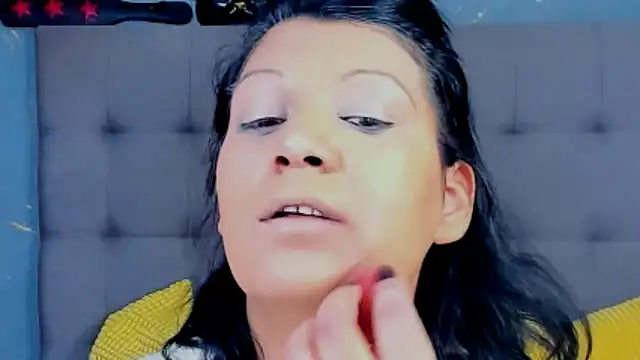 AmyCubes online show from March 8, 7:09 pm