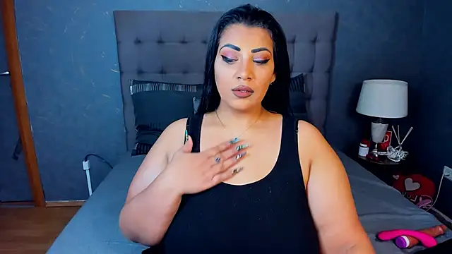 AmyCubes online show from October 18, 5:43 am