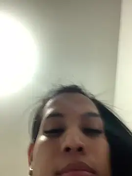 Emiily Miller online show from December 20, 1:58 am