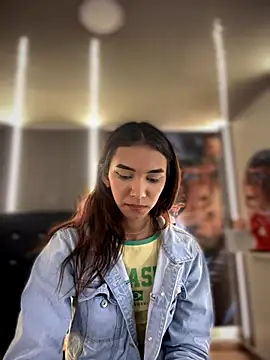 Nikol Rang   online show from September 11, 7:58 pm