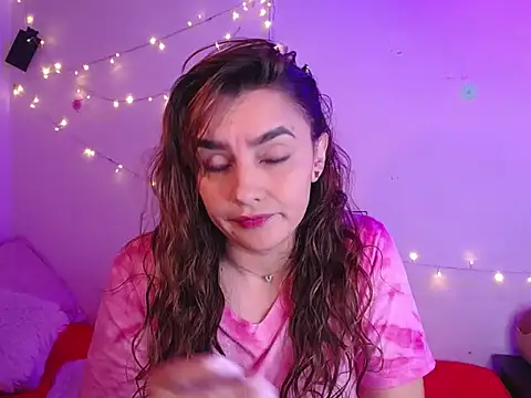 Lu perez online show from November 10, 6:07 pm