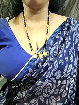 Snapshot of bhuvana555 chatting on May 4, 5:53 pm bhuvana555 online show from May 4, 5:53 pm