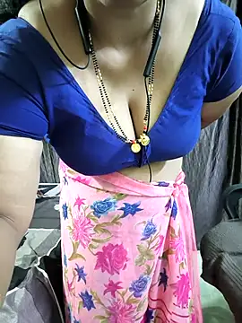 Snapshot of bhuvana555 chatting on May 5, 10:01 am bhuvana555 online show from May 5, 10:01 am