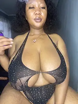 Snapshot of MayaPassion chatting on November 14, 3:27 am MayaPassion online show from November 14, 3:27 am