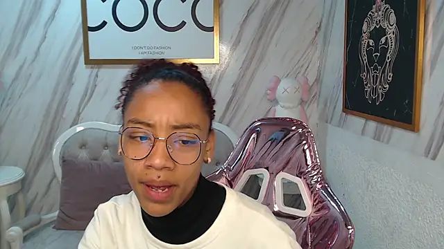 Violeth b online show from February 8, 12:39 pm