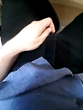 Snapshot of Gauchogg20 chatting on October 23, 3:00 pm Gauchogg20 online show from October 23, 3:00 pm