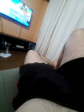 Snapshot of Gauchogg20 chatting on February 19, 1:56 am Gauchogg20 online show from February 19, 1:56 am