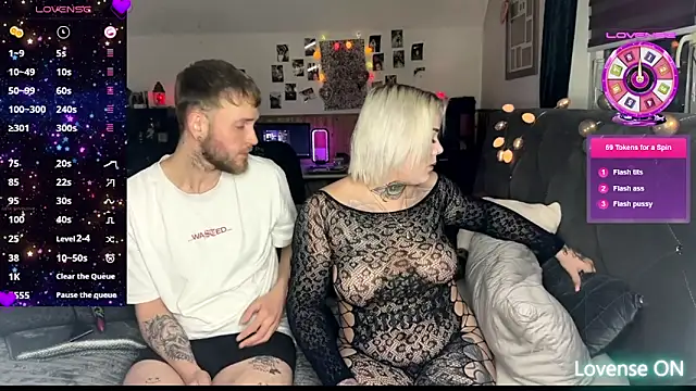 Snapshot of elina_may chatting on March 13, 8:11 pm elina may online show from March 13, 8:11 pm