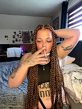 Snapshot of elina_may chatting on September 19, 9:00 am elina may online show from September 19, 9:00 am