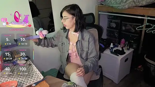 LisandreLaVenale online show from February 4, 10:47 pm