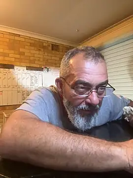 Snapshot of ausbod chatting on December 15, 2:37 pm ausbod online show from December 15, 2:37 pm