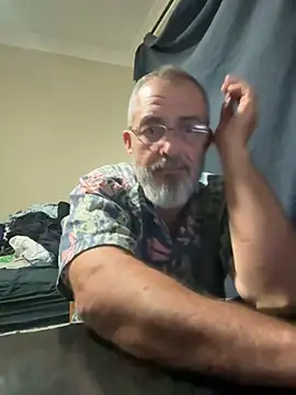 Snapshot of ausbod chatting on December 16, 1:00 pm ausbod online show from December 16, 1:00 pm