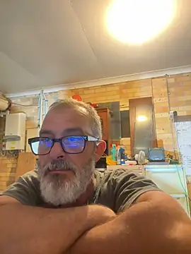 Snapshot of ausbod chatting on December 24, 1:06 pm ausbod online show from December 24, 1:06 pm