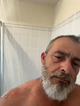 Snapshot of ausbod chatting on December 25, 12:27 am ausbod online show from December 25, 12:27 am