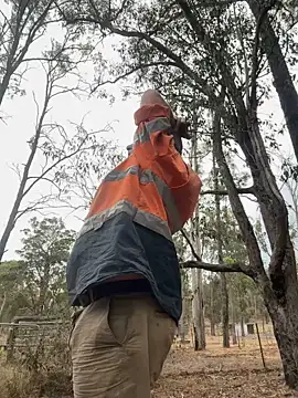 Snapshot of ausbod chatting on January 5, 8:00 am ausbod online show from January 5, 8:00 am