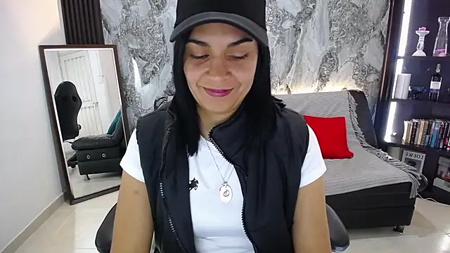 Carlota milf 30 online show from October 19, 2:18 pm