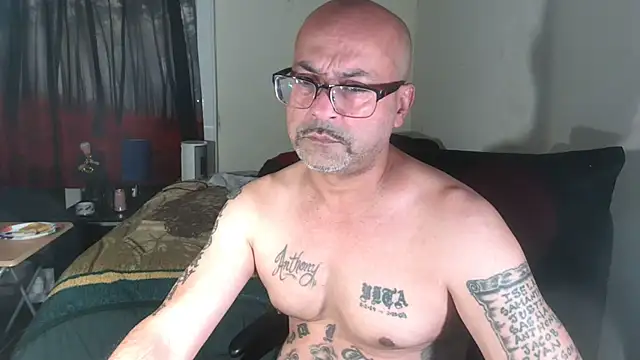 Snapshot of RickStone51 chatting on September 15, 3:50 am RickStone51 online show from September 15, 3:50 am