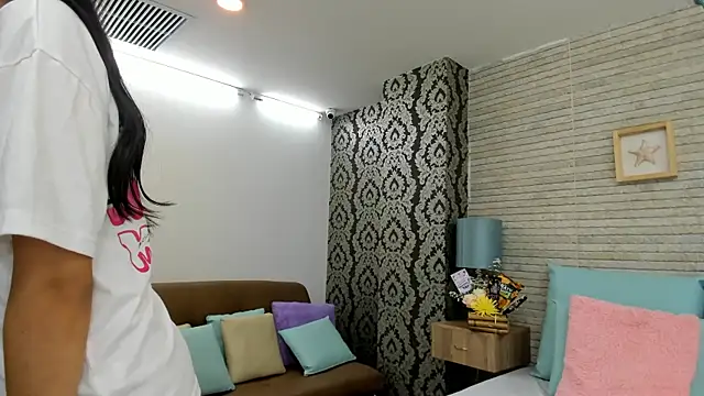 Snapshot of IssabellaLopez chatting on December 3, 11:24 pm IssabellaLopez online show from December 3, 11:24 pm