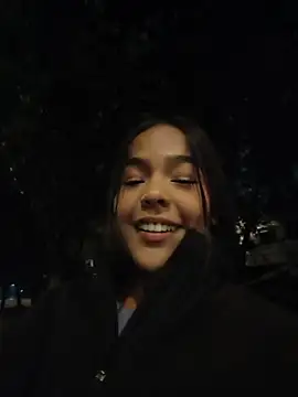 Snapshot of SweetFortuner chatting on June 3, 5:32 am SweetFortuner online show from June 3, 5:32 am