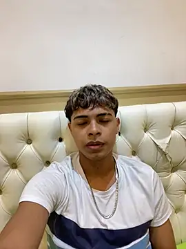 dafnezahiraa  online show from December 27, 12:29 am