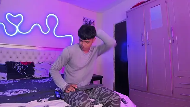 Snapshot of dafnezahiraa_ chatting on February 5, 5:12 am dafnezahiraa online show from February 5, 5:12 am