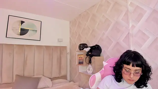 Haru Bonny online show from January 15, 7:39 pm