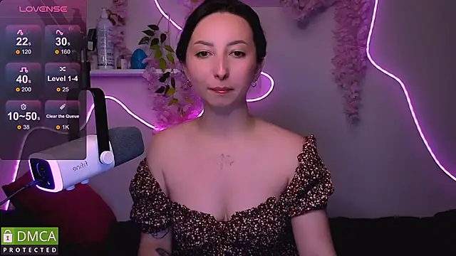 Snapshot of wow_susan chatting on June 8, 1:28 am wow susan online show from June 8, 1:28 am