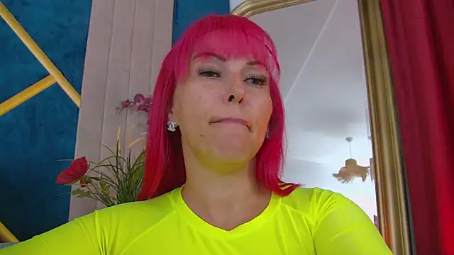 Foxxxy MILF online show from September 9, 4:23 am