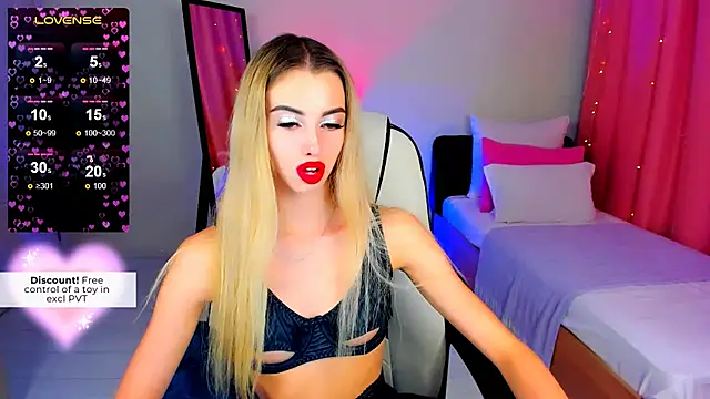 Emilia Klar online show from January 25, 2:58 pm